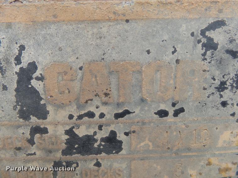 image for item DA2666 Gator three deck vibratory screen