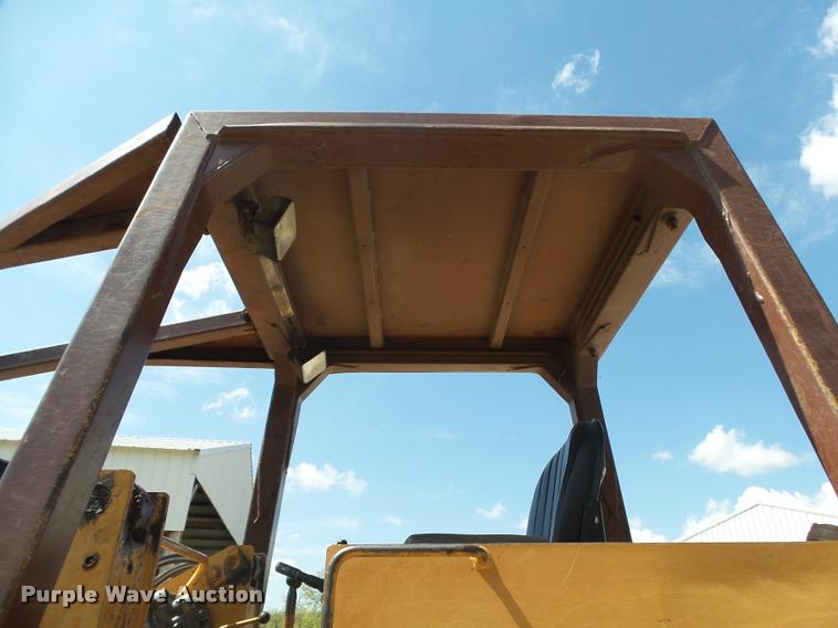 image for item DA2670 1987 Case 1155E track loader