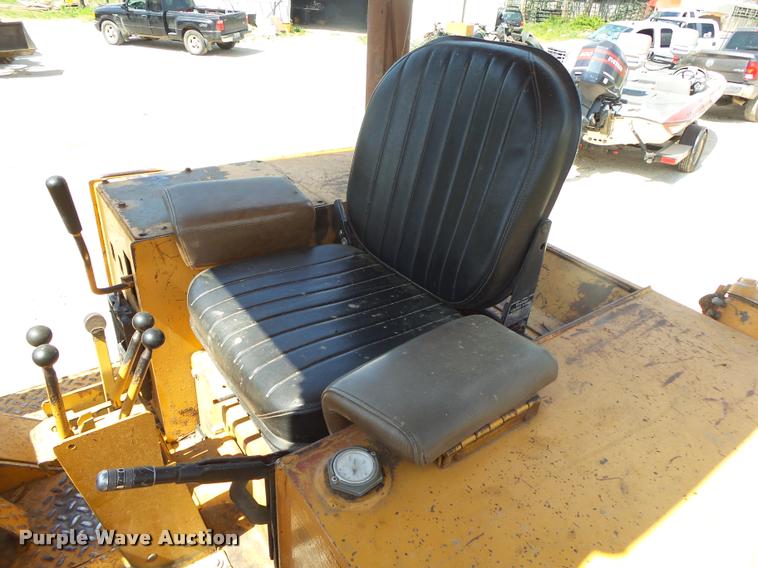 image for item DA2670 1987 Case 1155E track loader