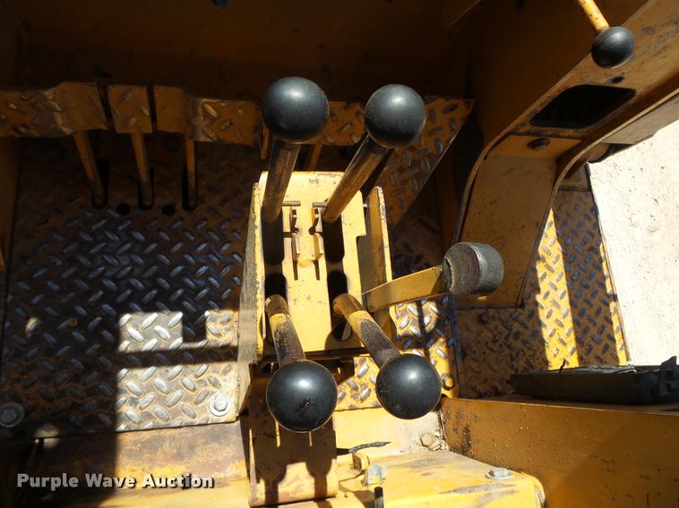 image for item DA2670 1987 Case 1155E track loader