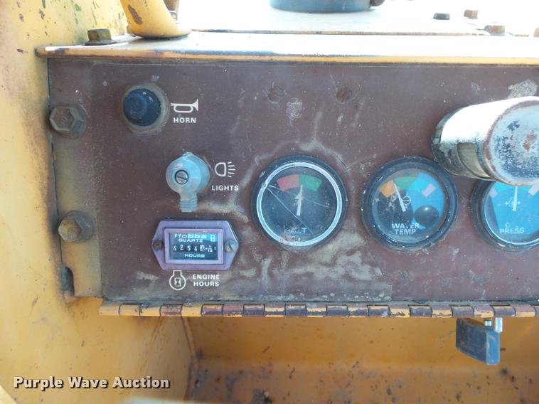 image for item DA2670 1987 Case 1155E track loader