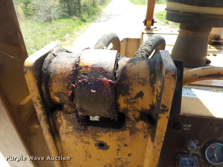 image for item DA2670 1987 Case 1155E track loader