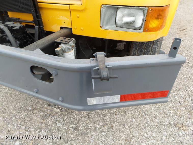 image for item DA2678 1996 International 4900 oil distributor truck