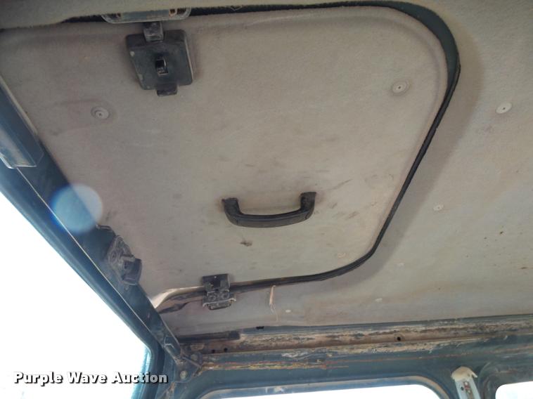 image for item DA2680 1998 Komatsu PC250LC-6LE excavator