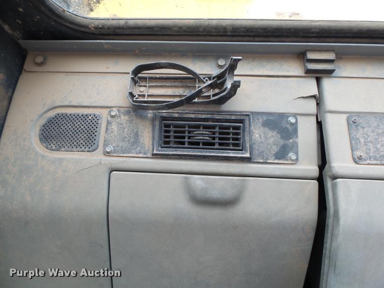 image for item DA2680 1998 Komatsu PC250LC-6LE excavator