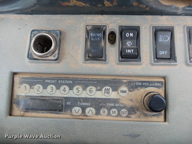 image for item DA2680 1998 Komatsu PC250LC-6LE excavator