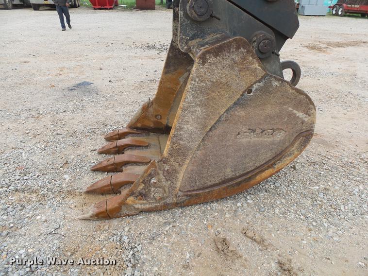 image for item DA2680 1998 Komatsu PC250LC-6LE excavator