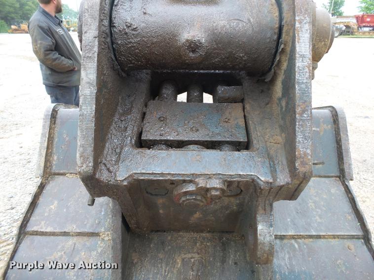 image for item DA2680 1998 Komatsu PC250LC-6LE excavator