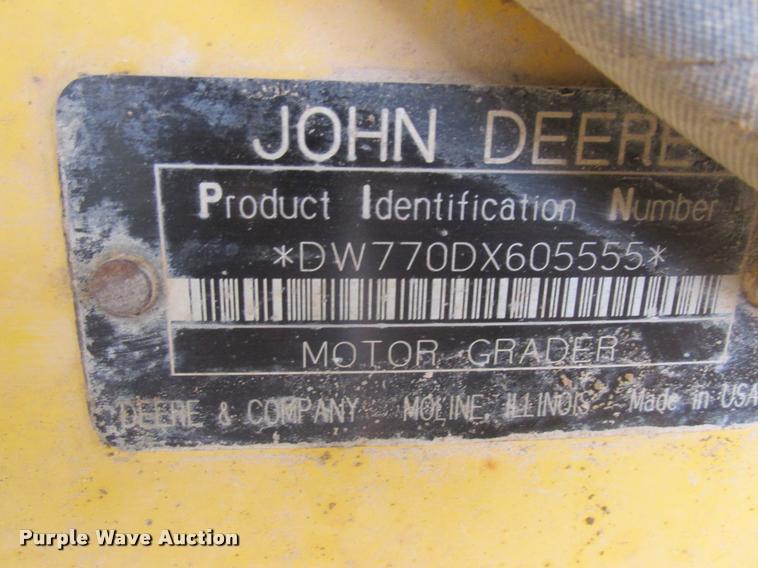 image for item DA3420 2006 John Deere 770D motor grader