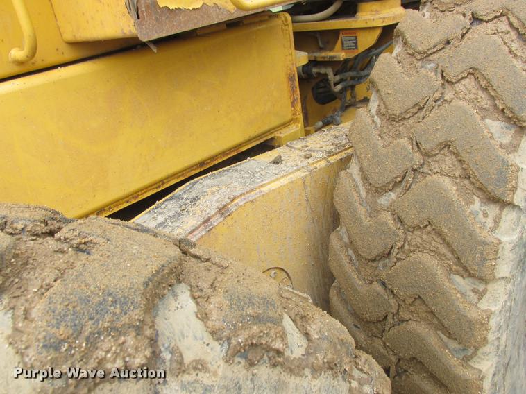 image for item DA3420 2006 John Deere 770D motor grader