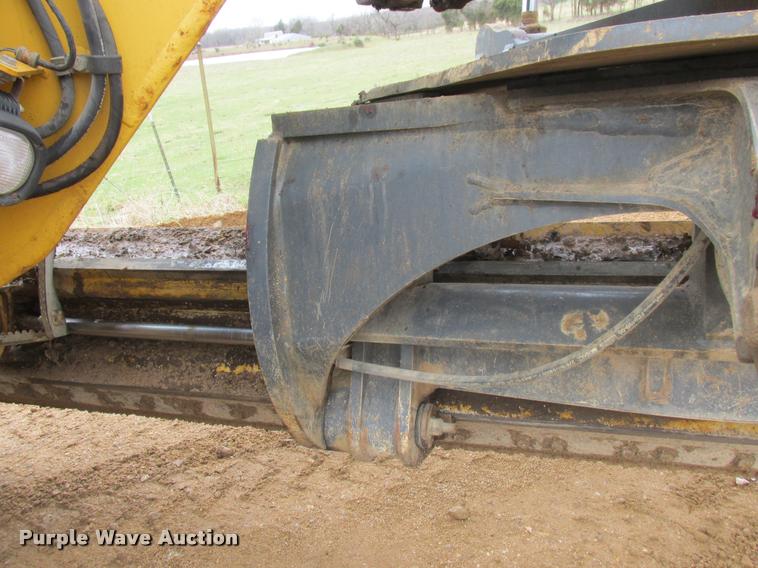 image for item DA3420 2006 John Deere 770D motor grader