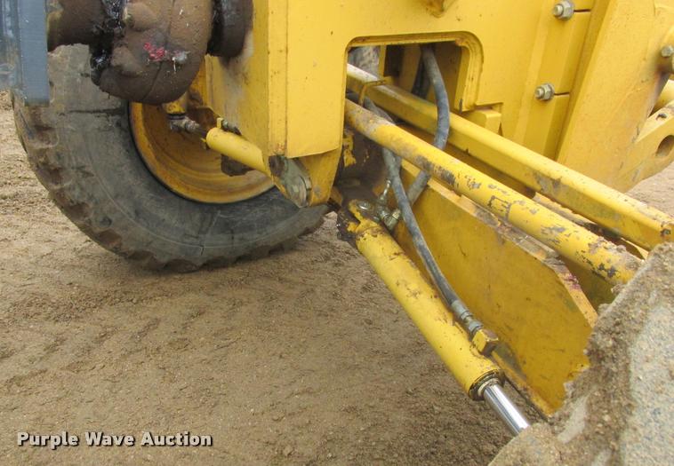 image for item DA3420 2006 John Deere 770D motor grader