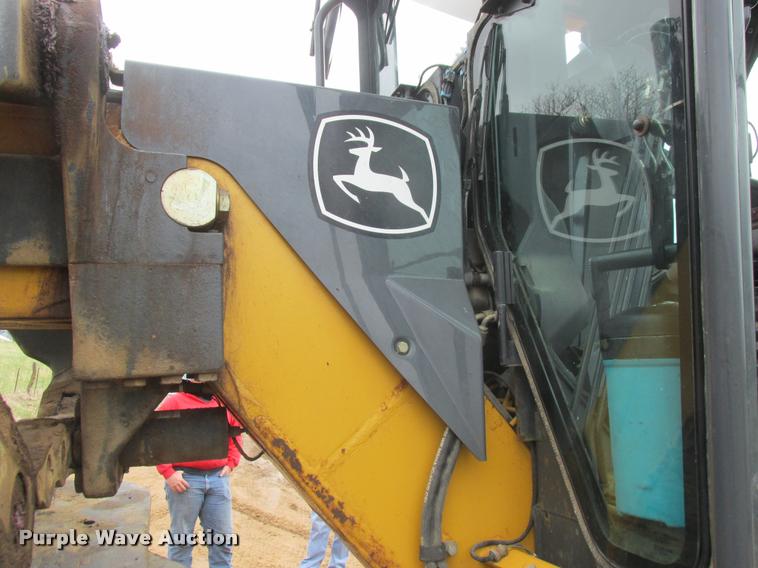 image for item DA3420 2006 John Deere 770D motor grader