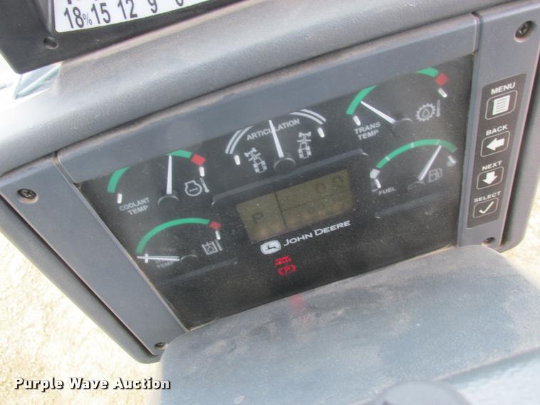 image for item DA3420 2006 John Deere 770D motor grader
