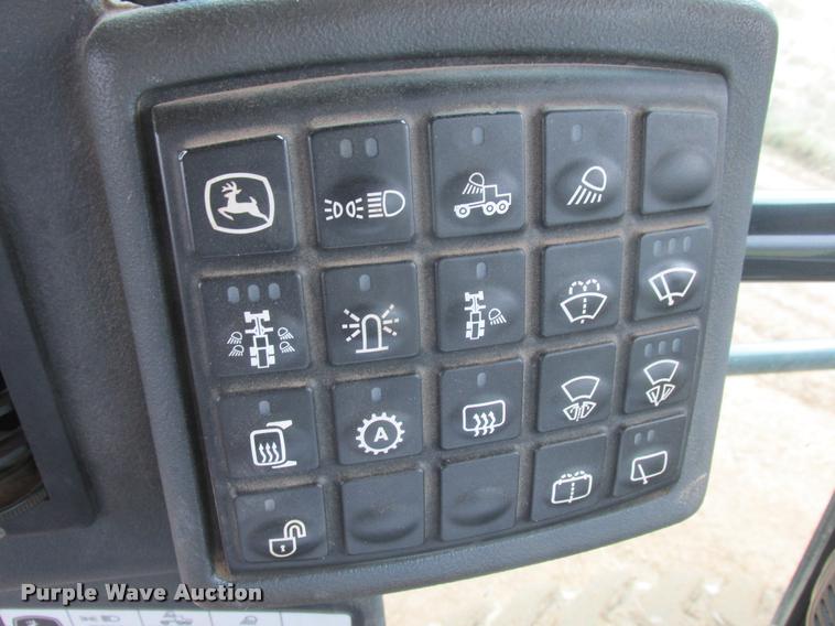 image for item DA3420 2006 John Deere 770D motor grader