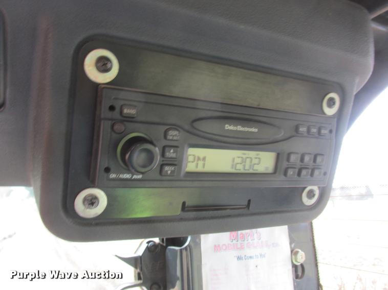 image for item DA3420 2006 John Deere 770D motor grader