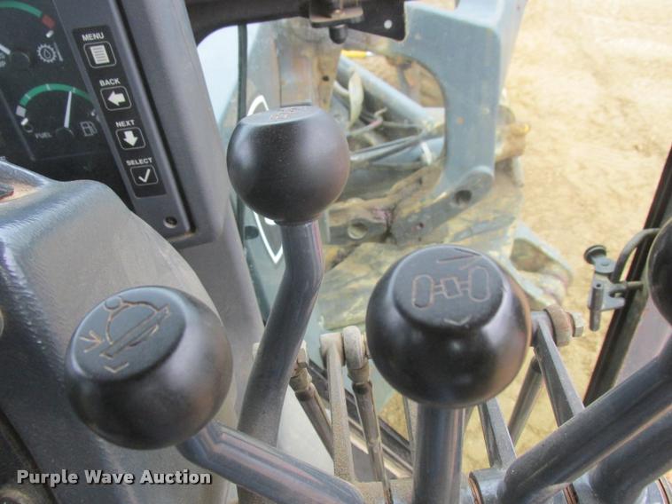 image for item DA3420 2006 John Deere 770D motor grader