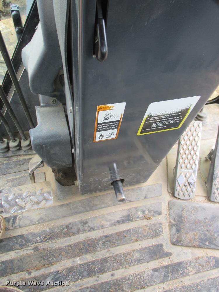 image for item DA3420 2006 John Deere 770D motor grader