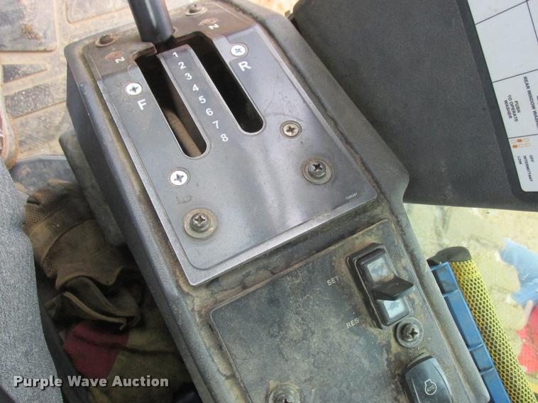 image for item DA3420 2006 John Deere 770D motor grader