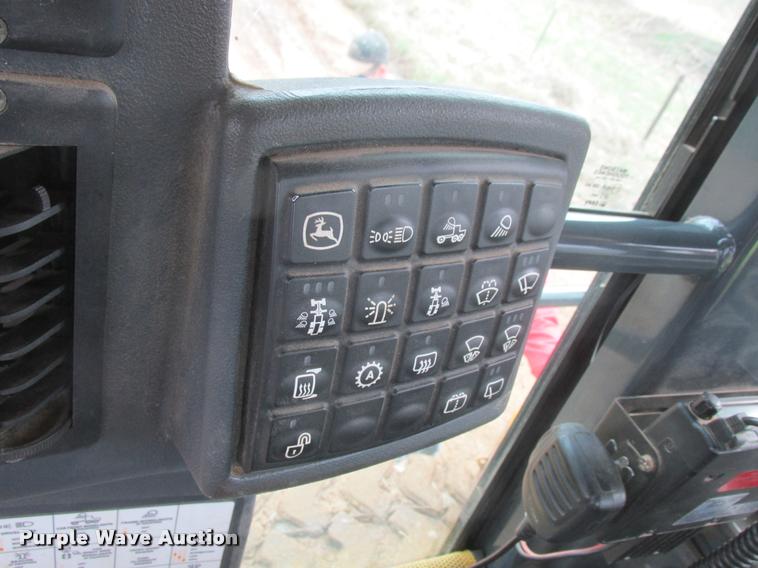 image for item DA3420 2006 John Deere 770D motor grader