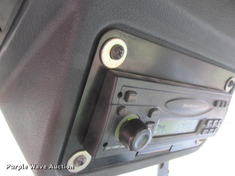 image for item DA3420 2006 John Deere 770D motor grader