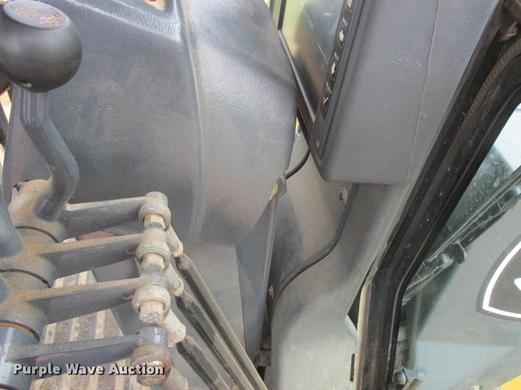 image for item DA3420 2006 John Deere 770D motor grader