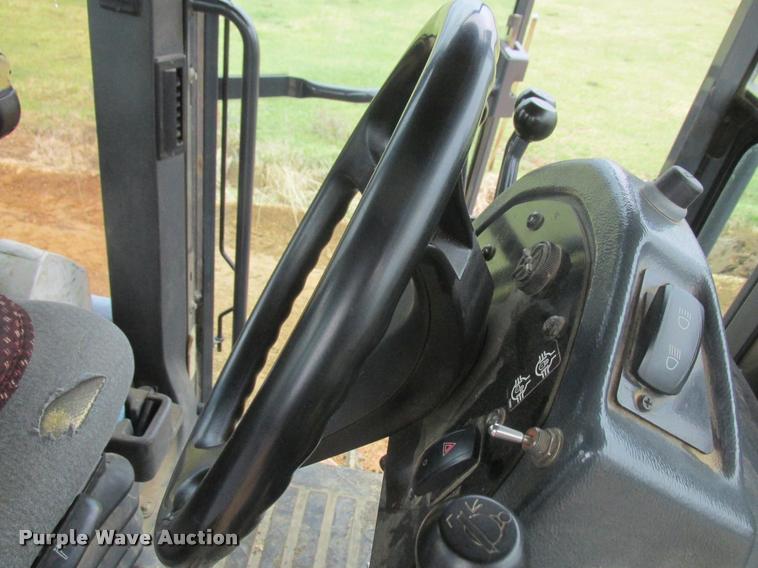 image for item DA3420 2006 John Deere 770D motor grader