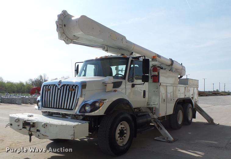 image for item DA3461 2008 International 7400 bucket truck