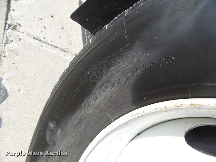 image for item DA3461 2008 International 7400 bucket truck