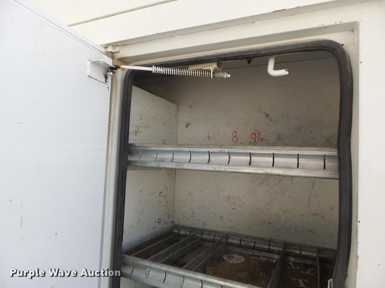 image for item DA3461 2008 International 7400 bucket truck