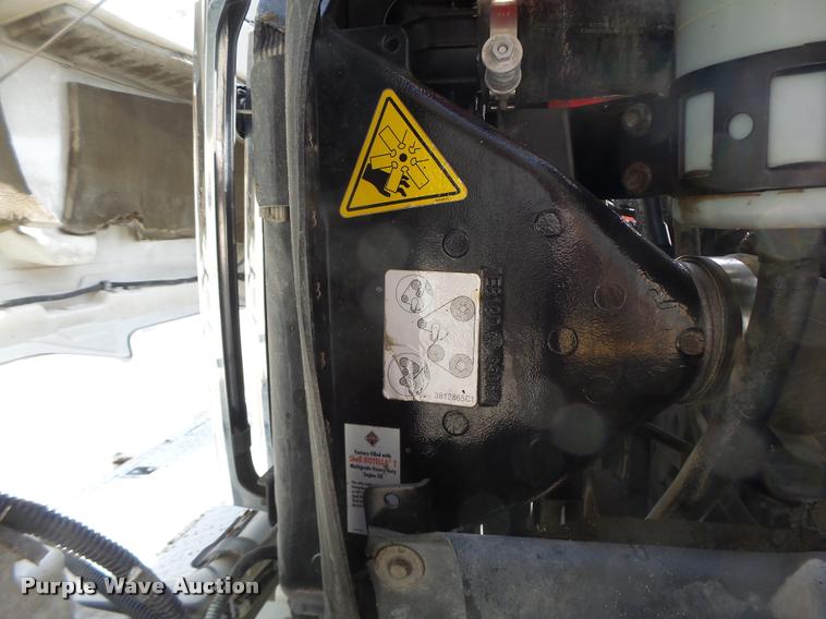 image for item DA3461 2008 International 7400 bucket truck