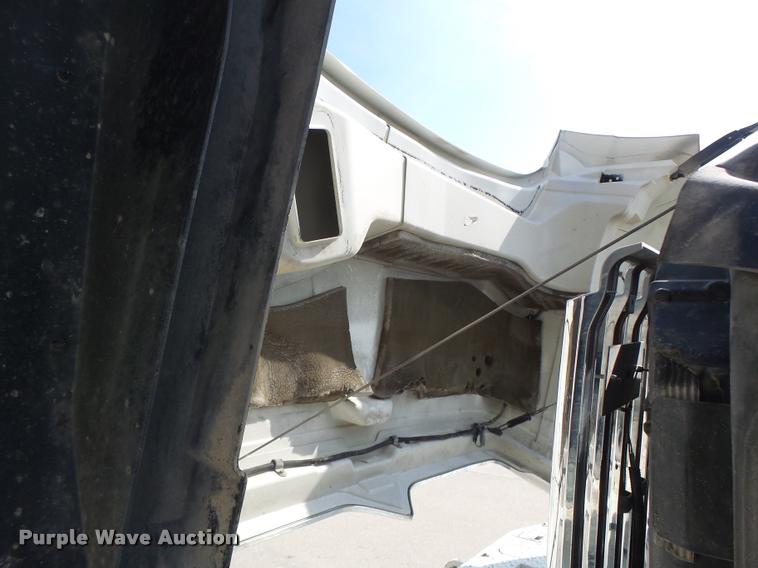 image for item DA3461 2008 International 7400 bucket truck