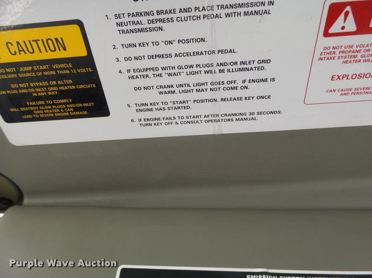 image for item DA3461 2008 International 7400 bucket truck