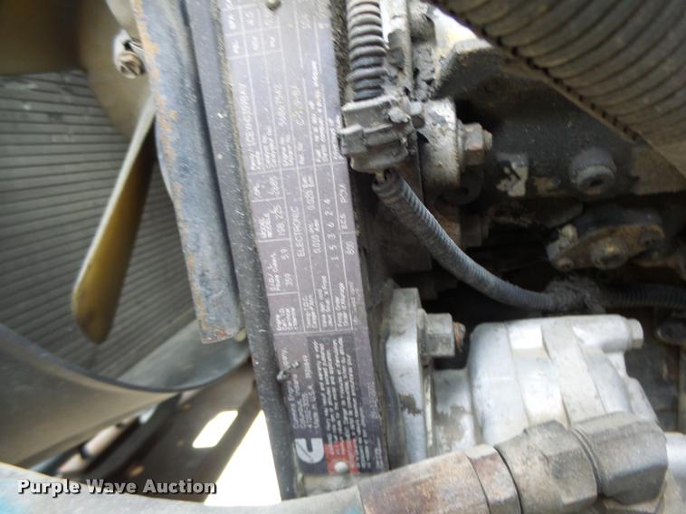 image for item DA3465 2002 Ford F650 service truck with crane