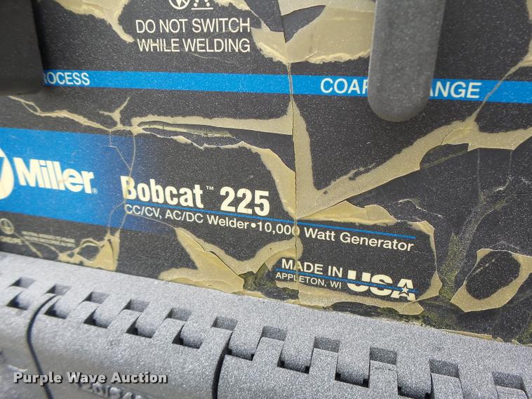 image for item DA3465 2002 Ford F650 service truck with crane