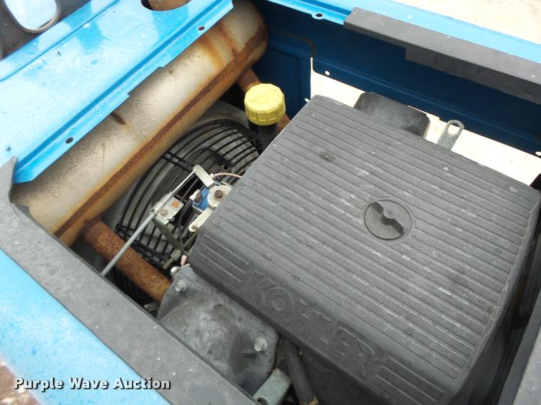 image for item DA3465 2002 Ford F650 service truck with crane