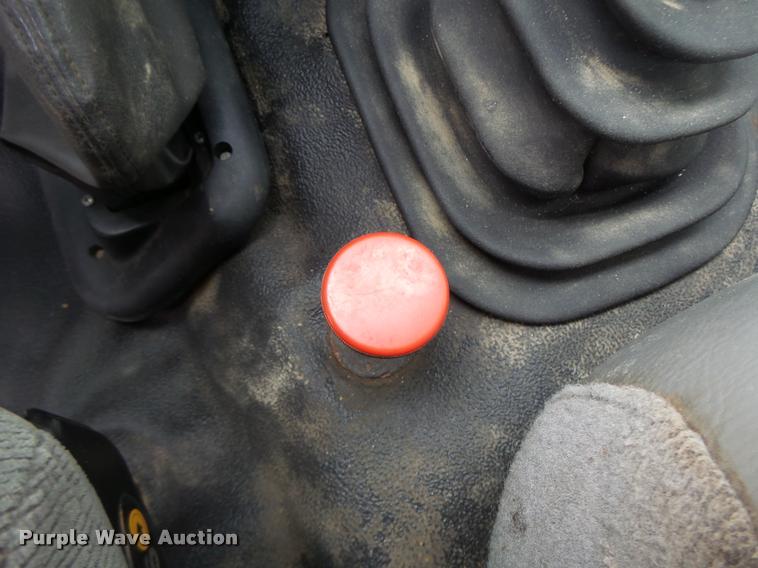 image for item DA3465 2002 Ford F650 service truck with crane