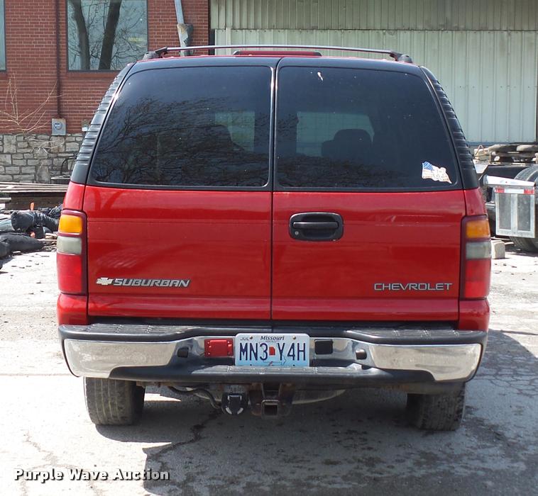 image for item DA4925 2003 Chevrolet Suburban 2500 SUV