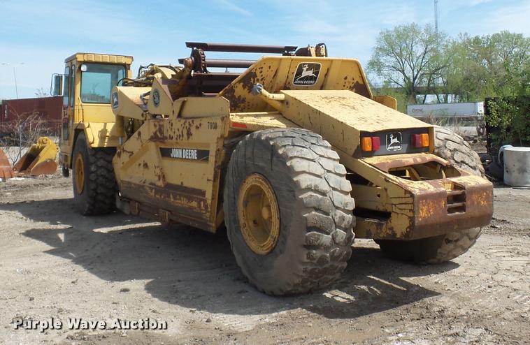 image for item DA4941 1993 John Deere 762B elevating scraper