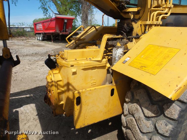 image for item DA4941 1993 John Deere 762B elevating scraper