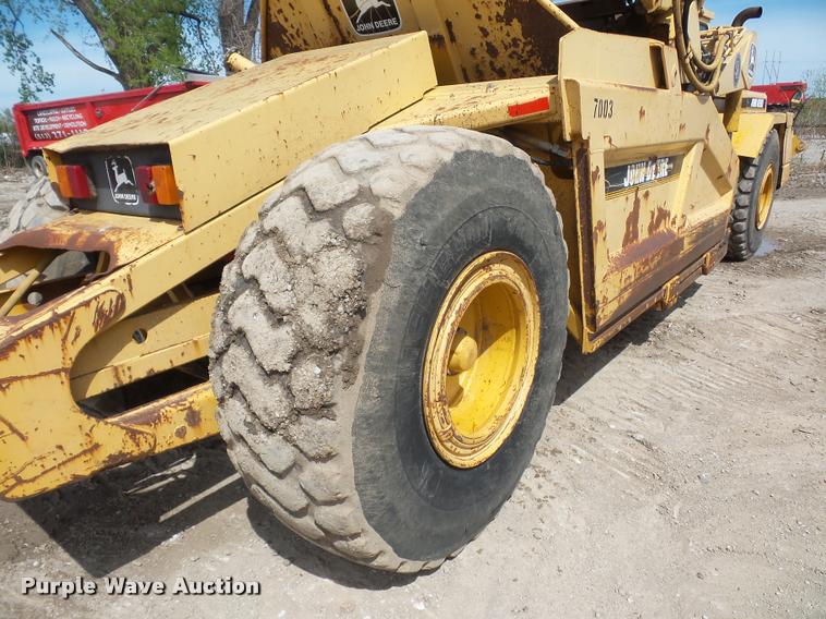 image for item DA4941 1993 John Deere 762B elevating scraper