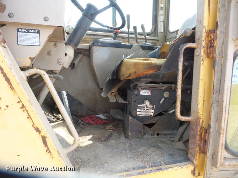 image for item DA4941 1993 John Deere 762B elevating scraper