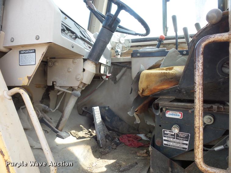 image for item DA4941 1993 John Deere 762B elevating scraper