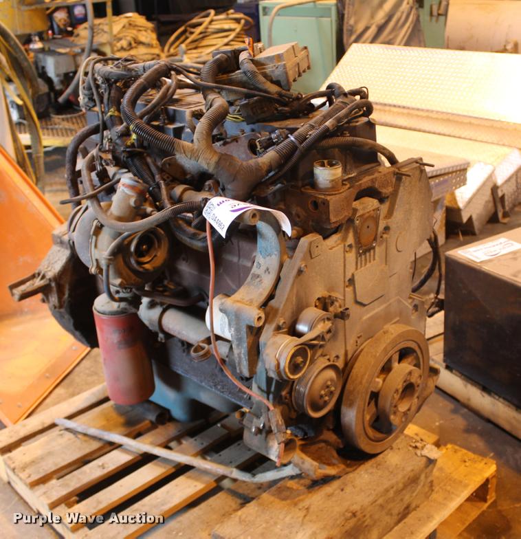 image for item DA4962 International 566 turbo diesel engine