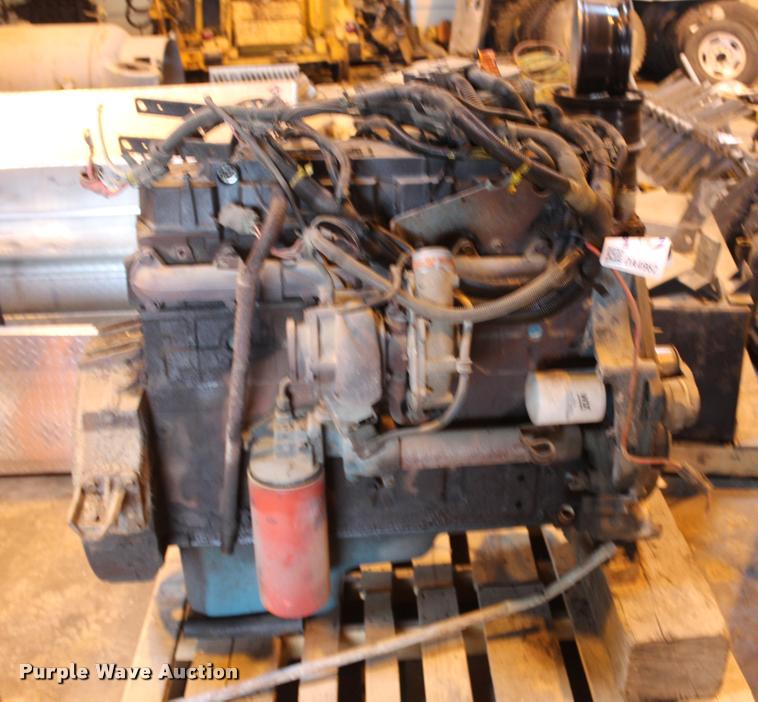 image for item DA4962 International 566 turbo diesel engine