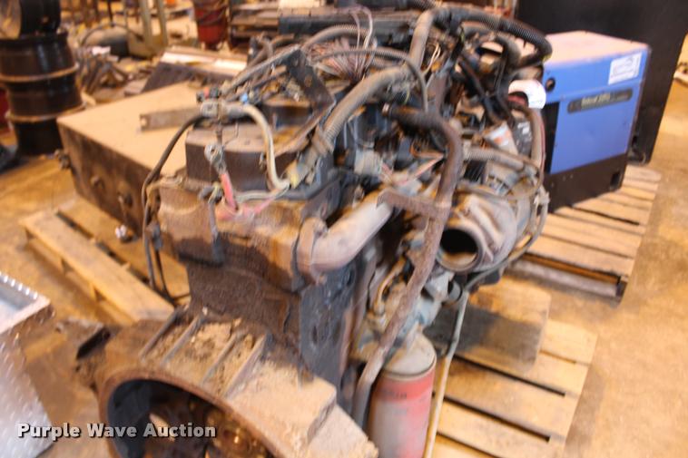 image for item DA4962 International 566 turbo diesel engine