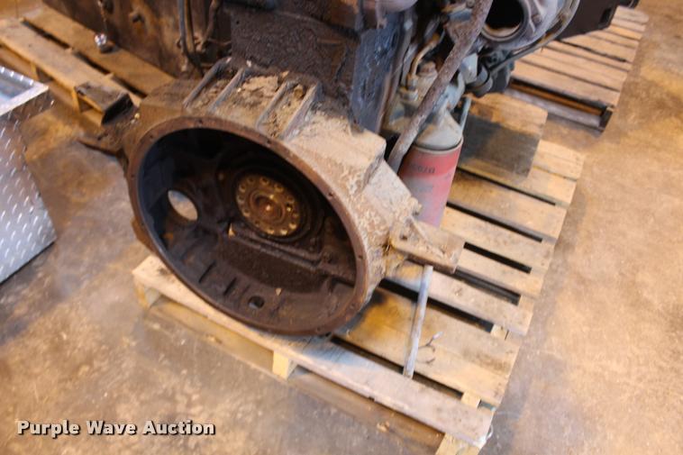 image for item DA4962 International 566 turbo diesel engine