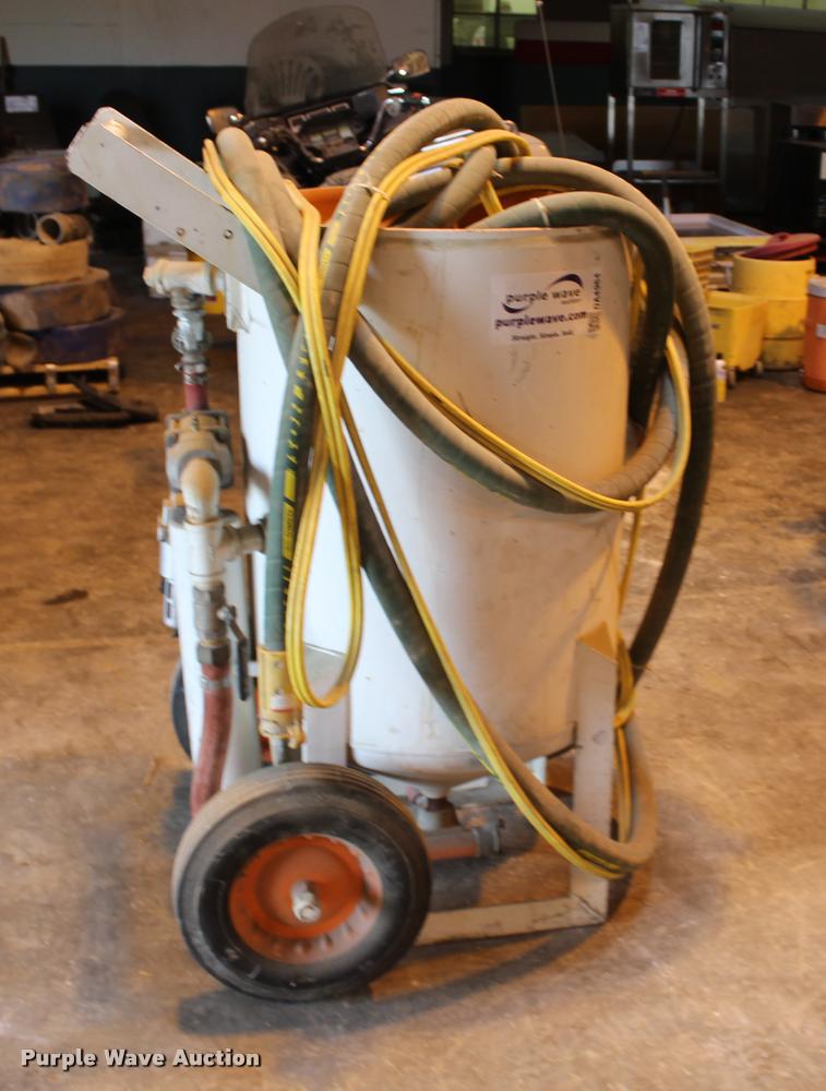 image for item DA4964 1993 Schmidt 65CF sand blaster