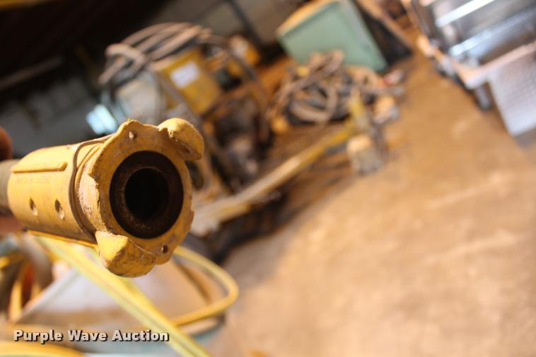 image for item DA4964 1993 Schmidt 65CF sand blaster