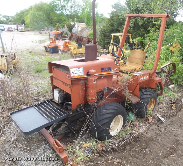 image for item DA6252 Ditch Witch 2300 trencher
